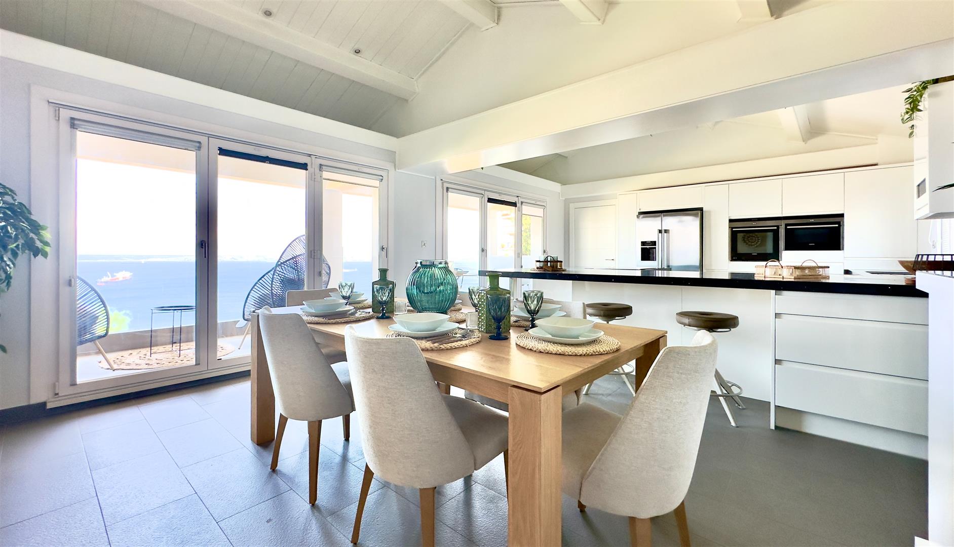 Image of Apartment - 3 Bedrooms - 2 Bathrooms for Rental in South District-Gibraltar, Image 5